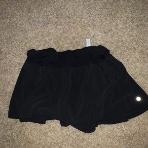 Lululemon reg size 8 play off the pleats skirt “13